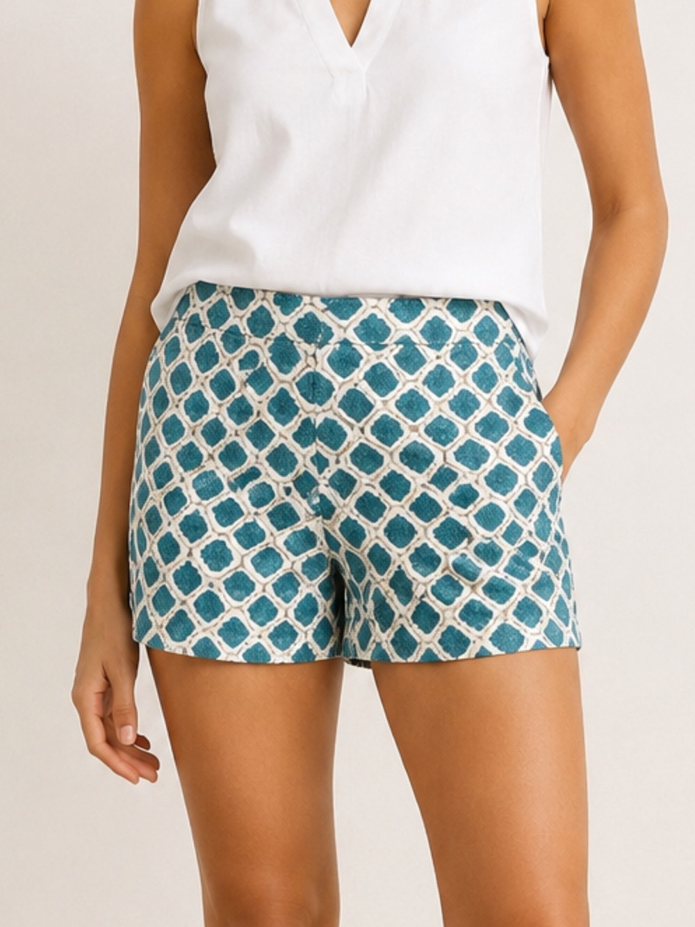 LOFT Riviera Linen Blend Shorts Turquoise Geometric Print Size 6 - Picture 1 of 11